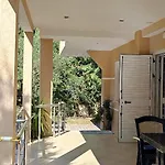 Διαμέρισμα Seasons 1, Golem Kompleksi Dielli Qerret (Tirana)